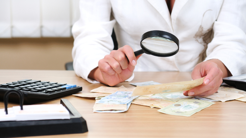 Descubra con Carlos Eduardo Rosalba Padilha cómo el análisis forense financiero esclarece delitos complejos.