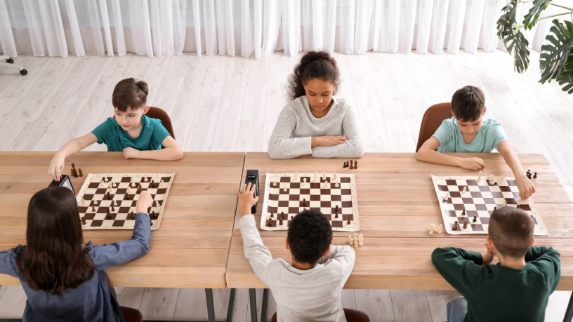 Sérgio Bento De Araújo explica cómo el juego limpio en torneos escolares fomenta ética y respeto entre los estudiantes.