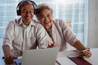 Cómo la tecnología, impulsada por el Sindnapi - Sindicato Nacional dos Aposentados, Pensionistas e Idosos, amplía el acceso a derechos, servicios y autonomía del jubilado.